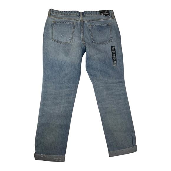 GAP womens size 8 29 Blue Boyfriend fit crop Jeans light wash new distressed - Picture 2 of 13